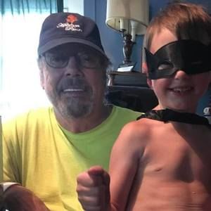 Meet your Posher, Thomas